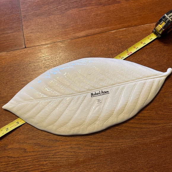 White Leaf Platter - Picture 3 of 8